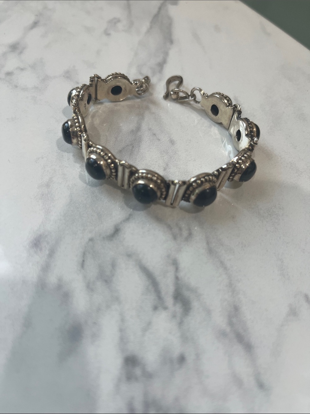 Sterling SilverBracelet with Black Onyx Gemstones Accents 7 inches